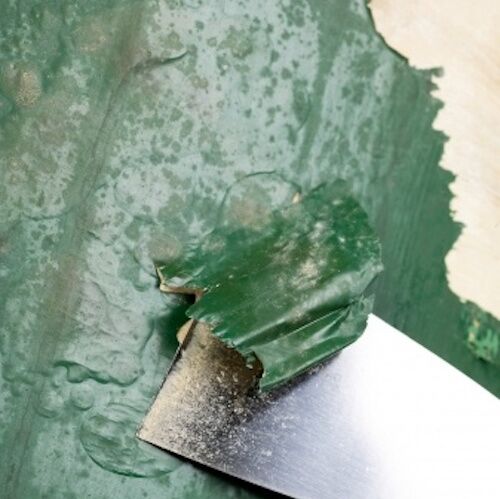 Tips on Removing Paint From Small and Large Metal Surfaces